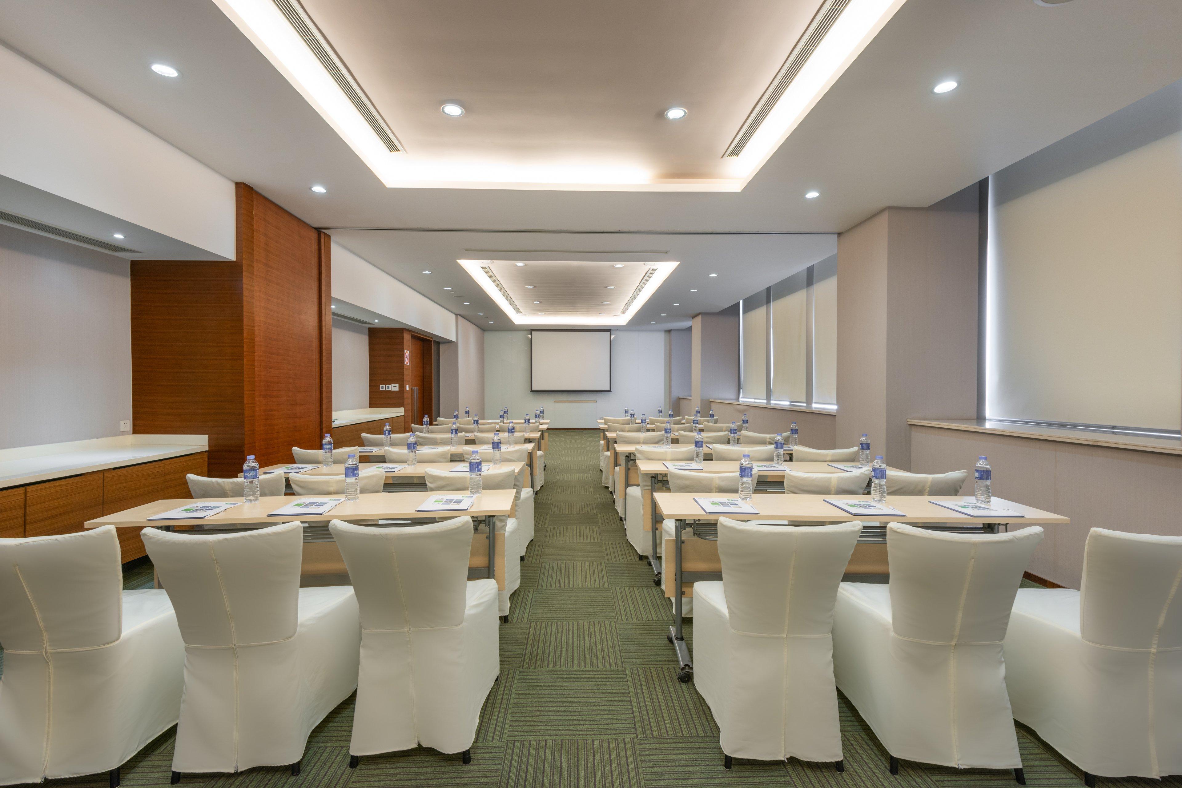 โรงแรม Express Jinsha By Ihg 4*