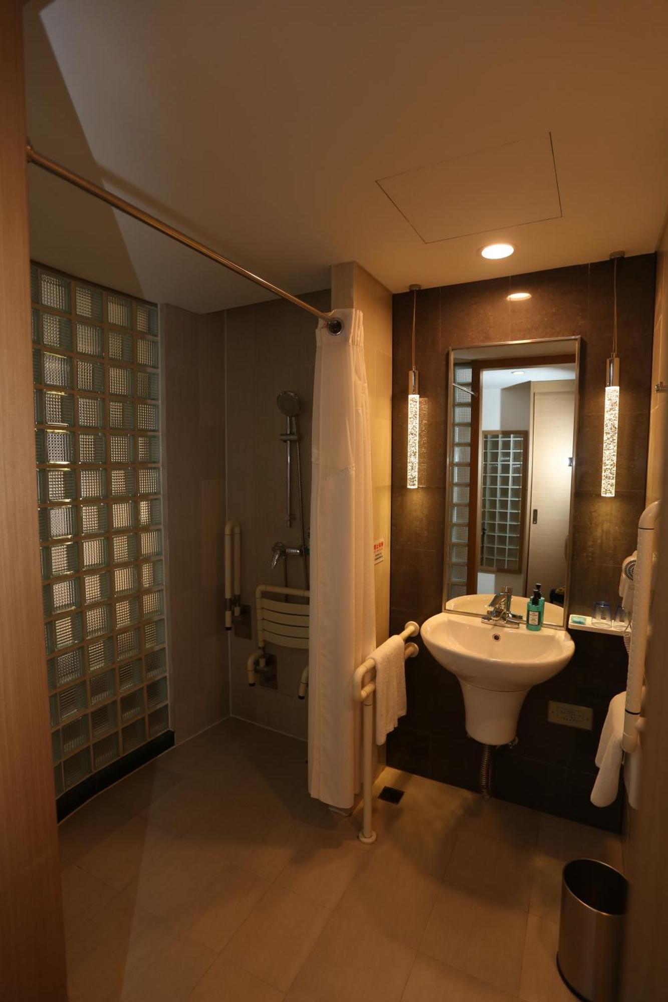 Express Jinsha By Ihg โรงแรม 4*